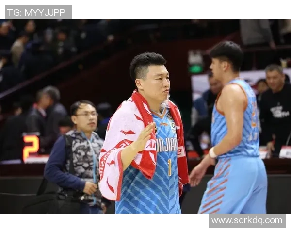 李根的篮球之路：从青涩少年到职业赛场的奋斗历程与心路历程